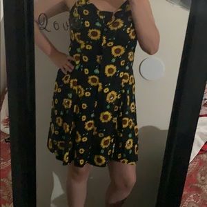 Black dress wit sunflower and white skulls